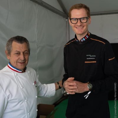 308168380_10227777855937131_7438459419897998019_n-e1664401743780